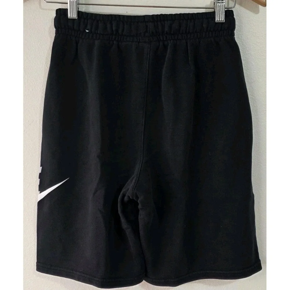 Nike Boys Youth Standard Fit Black Gray White Swoosh‎ Logo Shorts Sz XL NEW Gym